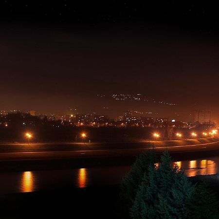Hotel Portal Скоп'є Екстер'єр фото